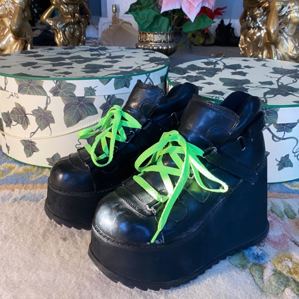 SOLD Black platform sneakers by Hot Topic size 6.5